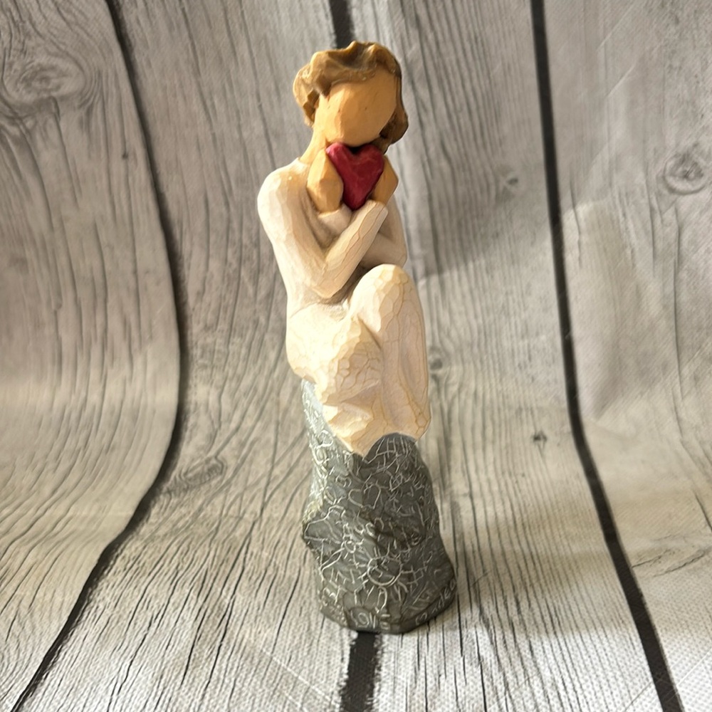WILLOW TREE ‘ALWAYS’ NATURAL COLOR HAND-PAINTED STYLE FIGURINE. Preowned